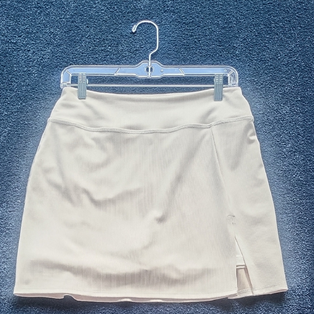 Beyond Yoga Cream Pencil Mini Skirt Athletic